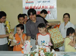 Tỏa sáng lòng nhân ái