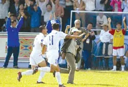 Chuyện về các vị trưởng đoàn bóng đá