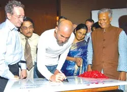 KHI ZIZOU ĐÁ BÓNG Ở QUÊ NGHÈO...