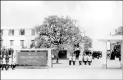 Vững bước trên đường hội nhập