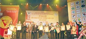 Giong buồm ra biển cả