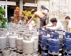 Xử lý gas giả nhãn hiệu : Liều thuốc chưa đủ mạnh