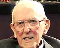 102 tuổi vẫn tìm đường di cư