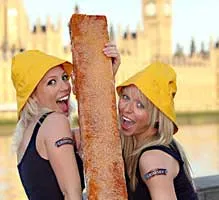 Lát cá chiên lớn nhất thế giới