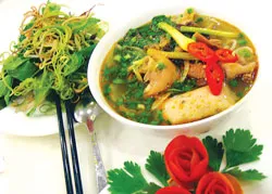 Bún bò Huế tại Sài Gòn