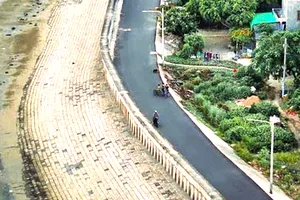 Tuyến đường bờ kè Phước Tỉnh, xã Long Hải nhìn từ trên cao.