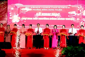 Phường Đông Hưng Thuận: Chợ hoa tết có hơn 100 gian hàng phục vụ người dân