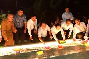 Phường Bình Dương: Đêm hội hoa đăng, ước vọng về một năm mới an lành 