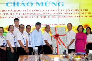 Tỉnh Champasak - Lào trao đổi kinh nghiệm phát triển du lịch với phường Vũng Tàu