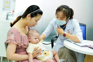 Chủ trương thực hiện kế hoạch này của phường Vũng Tàu là duy trì và nâng cao tỷ lệ tiêm chủng đầy đủ, góp phần kiểm soát và loại trừ các bệnh truyền nhiễm nguy hiểm (Ảnh minh họa).