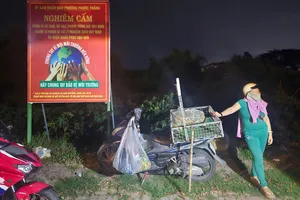 Phường Phước Thắng xử phạt một vụ đổ rác bậy trong đêm