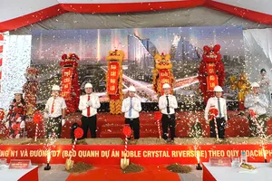 Phường Phú Thuận khởi công xây dựng các tuyến đường N1, D7 và N4, D2