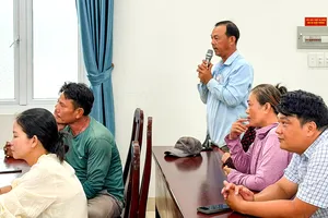 Ngư dân bày tỏ nguyện vọng tại buổi làm việc.