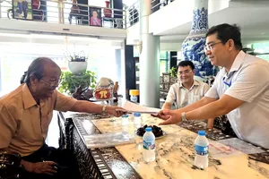 Xã Tân Nhựt: Gần 75% hộ dân đồng thuận bàn giao mặt bằng cho dự án mở rộng quốc lộ 1