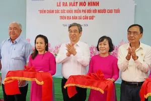 Người cao tuổi Cần Giờ có điểm chăm sóc sức khoẻ miễn phí