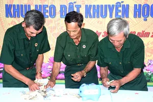 Những chú heo đất được các CCB "nuôi" bằng tiền tiết kiệm