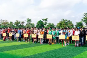 HUTECH tổ chức giải bóng đá cựu sinh viên và doanh nhân