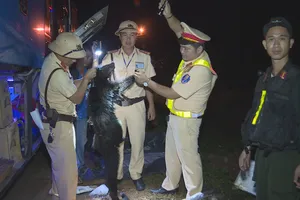 Phát hiện thêm xe khách chở 70 thú rừng đi tiêu thụ