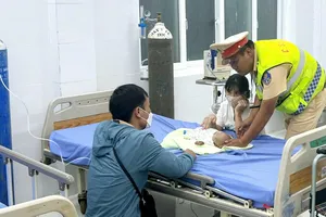 CSGT Đắk Nông hỗ trợ cấp cứu cháu bé 4 tháng tuổi qua cơn nguy kịch