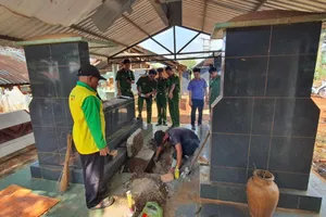 Bắt đối tượng hiếp dâm bé gái 13 tuổi