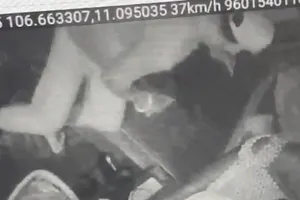 Làm rõ vụ phụ xe lấy túi xách có 90 triệu đồng của hành khách 