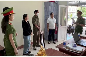 Bắt nguyên giám đốc công ty sản xuất buôn bán thực phẩm giả