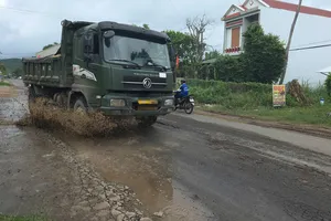 Đắk Lắk: Quốc lộ 29 xuống cấp nghiêm trọng