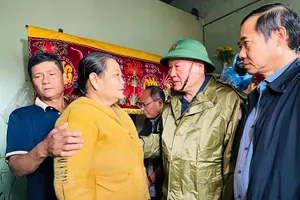 Phó Thủ tướng Thường trực Nguyễn Hòa Bình yêu cầu tỉnh Đắk Lắk sớm ổn định đời sống cho nhân dân