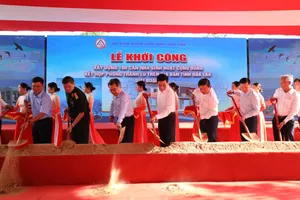 Phó Thủ tướng Phan Văn Giang dự lễ khởi công 100 căn nhà tránh lũ cộng đồng ở Đắk Lắk