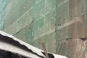 Công trình TMS Luxury Hotel Đà Nẵng thi công ẩu gây nguy hiểm cho người dân 