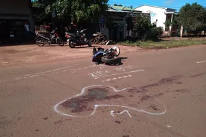 Tông vào xe công nông, 1 người tử vong 2 người bị thương 