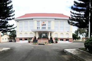 Nguyên Phó Chủ tịch UBND huyện bị khởi tố vì cấp khống sổ đỏ 