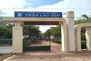 Chơi chứng khoán thua lỗ, thủ quỹ dàn cảnh mất trộm để chiếm đoạt tiền