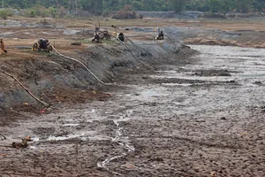 Gia Lai: Người dân “mót” nước cứu cây trồng