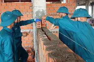 Bộ Chỉ huy quân sự tỉnh Gia Lai hỗ trợ xây dựng trường nội trú biên giới