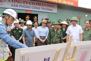 Bí thư Tỉnh ủy Gia Lai kiểm tra tiến độ xây dựng các trường nội trú biên giới
