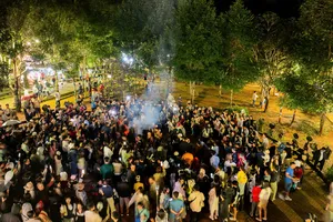 Nhiều địa phương ghi nhận lượng khách du lịch tăng mạnh so với cùng kỳ năm 2025