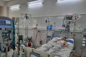 Khi có dấu hiệu mệt nhiều hơn, khó thở tăng, bệnh nhân mới nhập viện cấp cứu