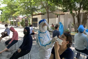 Xét nghiệm ở khu vực quận Cẩm Lệ (Đà Nẵng)