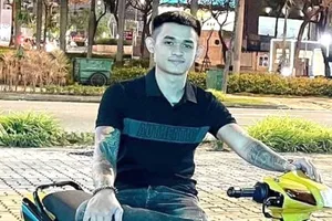 Đối tượng Thân Hoàng Vĩnh Long cầm đầu đường dây ma túy dạng "nước biển"