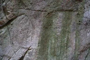 Ma Nhai tại Ngũ Hành Sơn được chạm khắc tinh xảo. Ảnh: XUÂN QUỲNH