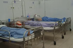 Các bệnh nhân của vụ nổ gas xảy ra vào tối ngày 3-11. Ảnh: XUÂN QUỲNH