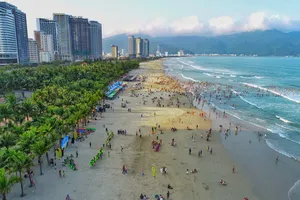 Du lịch Đà Nẵng tiếp tục là điểm sáng nhất trong các lĩnh vực kinh tế, là động lực cần quan tâm thúc đẩy trong những năm tiếp theo. Ảnh: XUÂN QUỲNH