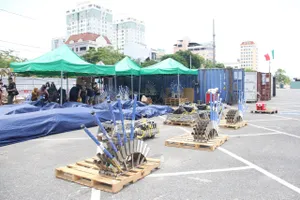 Khu vực lắp đặt pháo của đội Martarello Group đến từ Ý. Ảnh: XUÂN QUỲNH