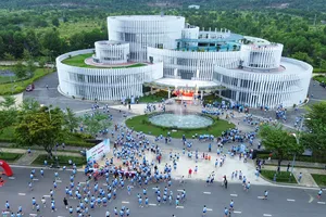 Giải chạy diễn ra tại khuôn viên Ban Quản lý Khu Công nghệ cao và các khu công nghiệp Đà Nẵng