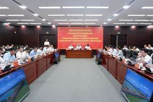 Toàn cảnh buổi làm việc. Ảnh: XUÂN QUỲNH