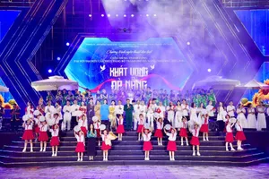 Chương trình nghệ thuật đặc biệt 'Khát vọng Đà Nẵng' chào mừng Đại hội đại biểu lần thứ I Đảng bộ TP Đà Nẵng nhiệm kỳ 2025-2030