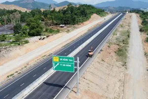 Bộ Xây dựng phối hợp với UBND TP Đà Nẵng tổ chức thông xe kỹ thuật Dự án xây dựng đường cao tốc đoạn Hòa Liên - Túy Loan vào ngày 19-8