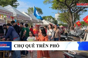 Chợ quê trên phố