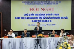 Chủ tịch UBND TP Đà Nẵng Phạm Đức Ấn chủ trì hội nghị